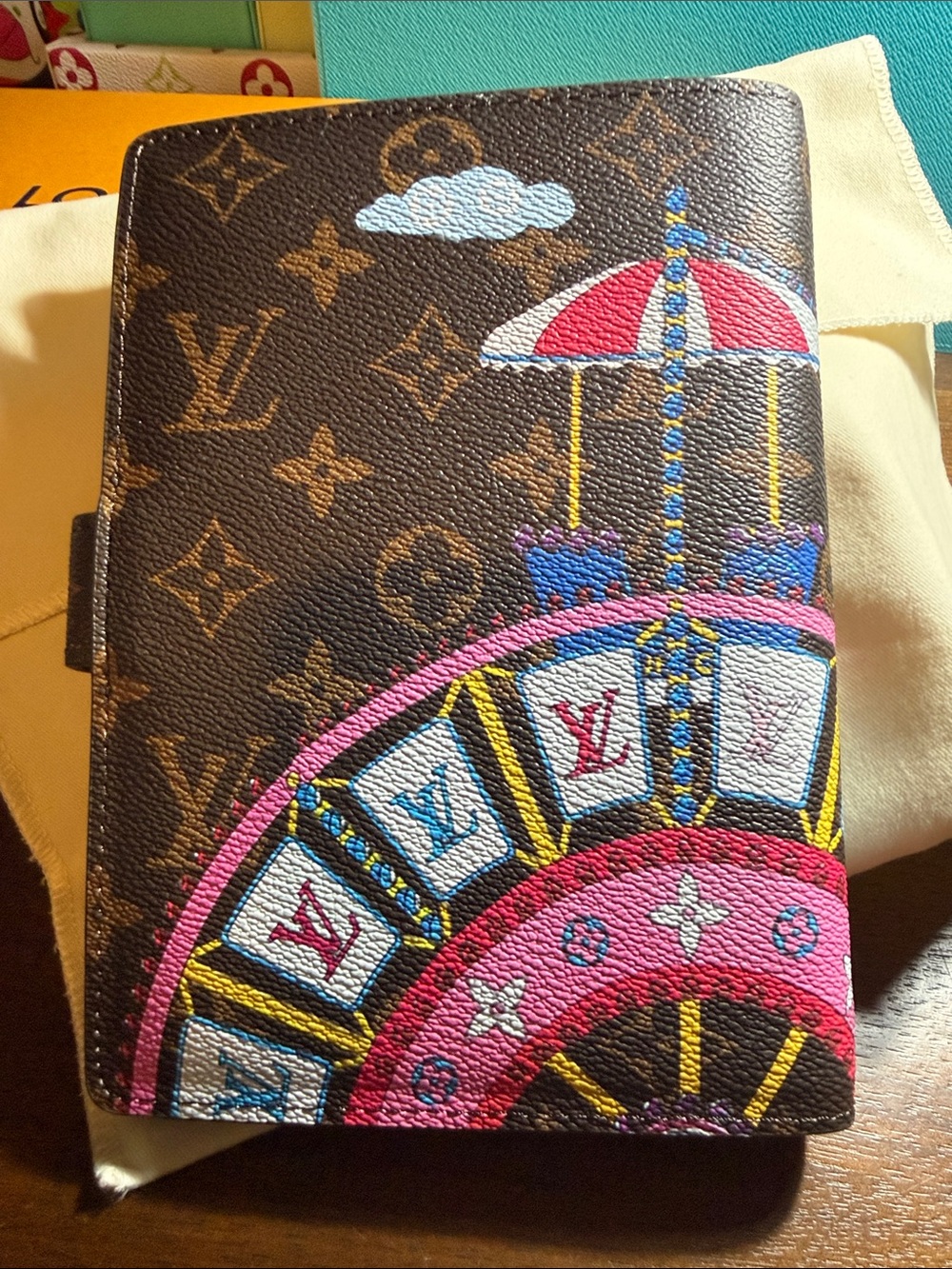 Fashion Vivienne Medium Agenda - Picture 2 of 11